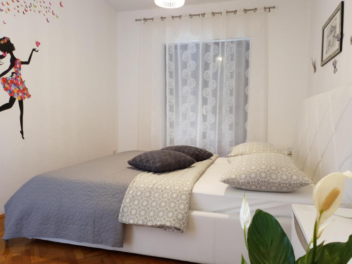 Gulin Apartments Vodice Exterior foto
