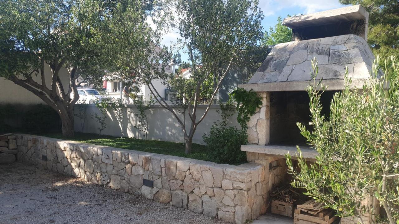 Gulin Apartments Vodice Exterior foto