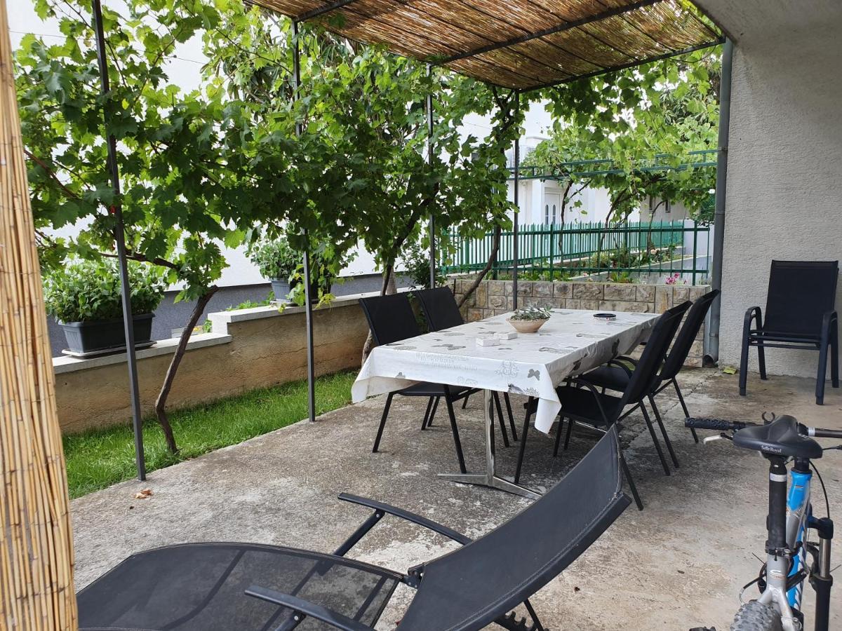 Gulin Apartments Vodice Exterior foto