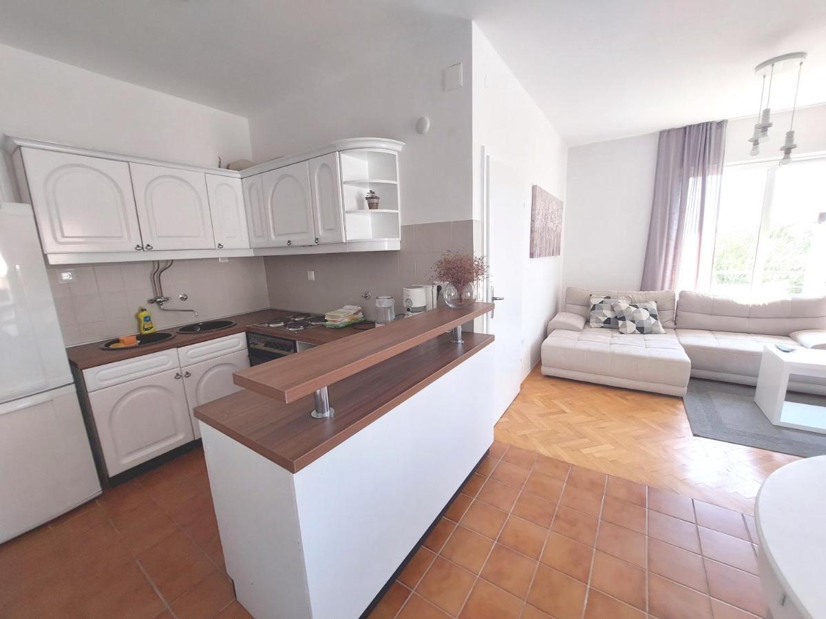 Gulin Apartments Vodice Exterior foto