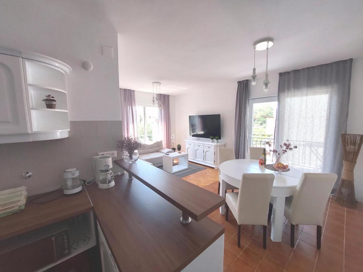 Gulin Apartments Vodice Exterior foto