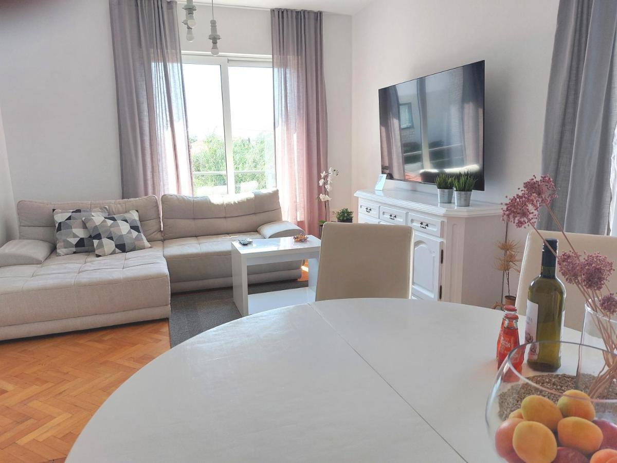 Gulin Apartments Vodice Exterior foto